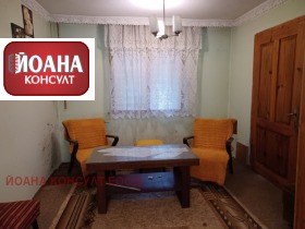 House Apriltsi, region Lovech 13