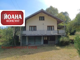 House Apriltsi, region Lovech 1