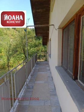 Casa Apriltsi, región Lovech 4