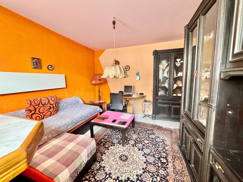 Продава 2-СТАЕН, гр. София, Младост 4