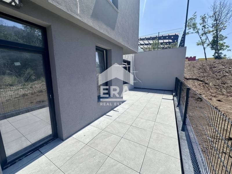 Продава 3-СТАЕН, гр. Велико Търново, Зона Б, снимка 3 - Апартаменти - 55103354