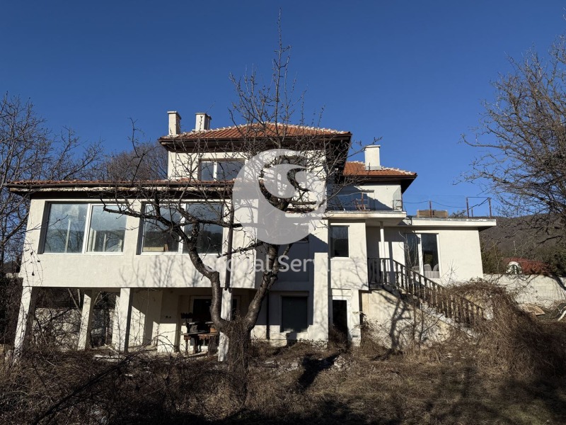 Προς πώληση  σπίτι Σοφηια , Κοκαλιανε , 700 τ.μ | 68237621