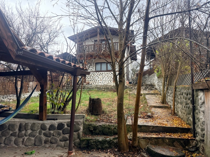 Продава КЪЩА, с. Долно Драглище, област Благоевград