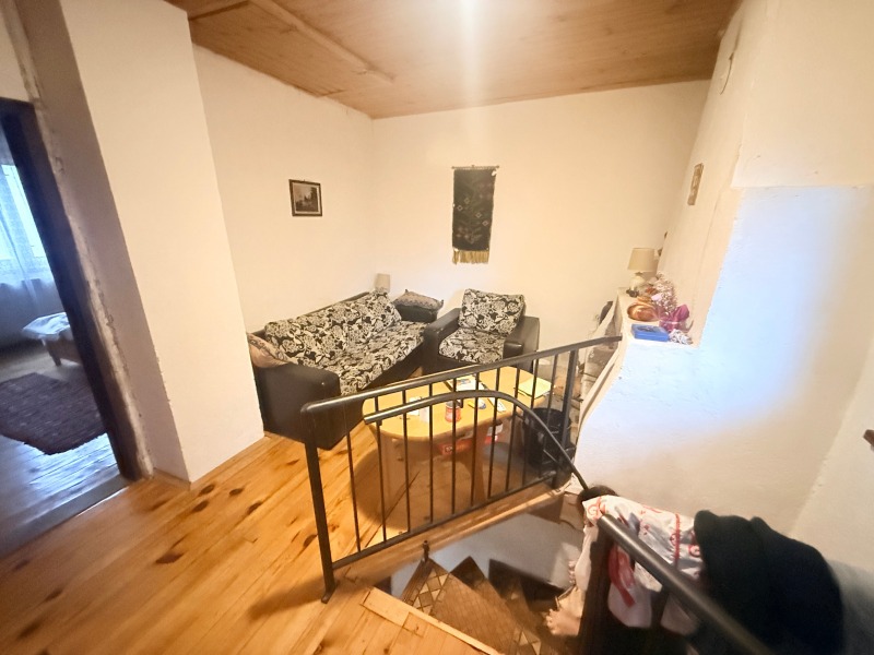 Продава КЪЩА, с. Долно Драглище, област Благоевград, снимка 11 - Къщи - 53241836