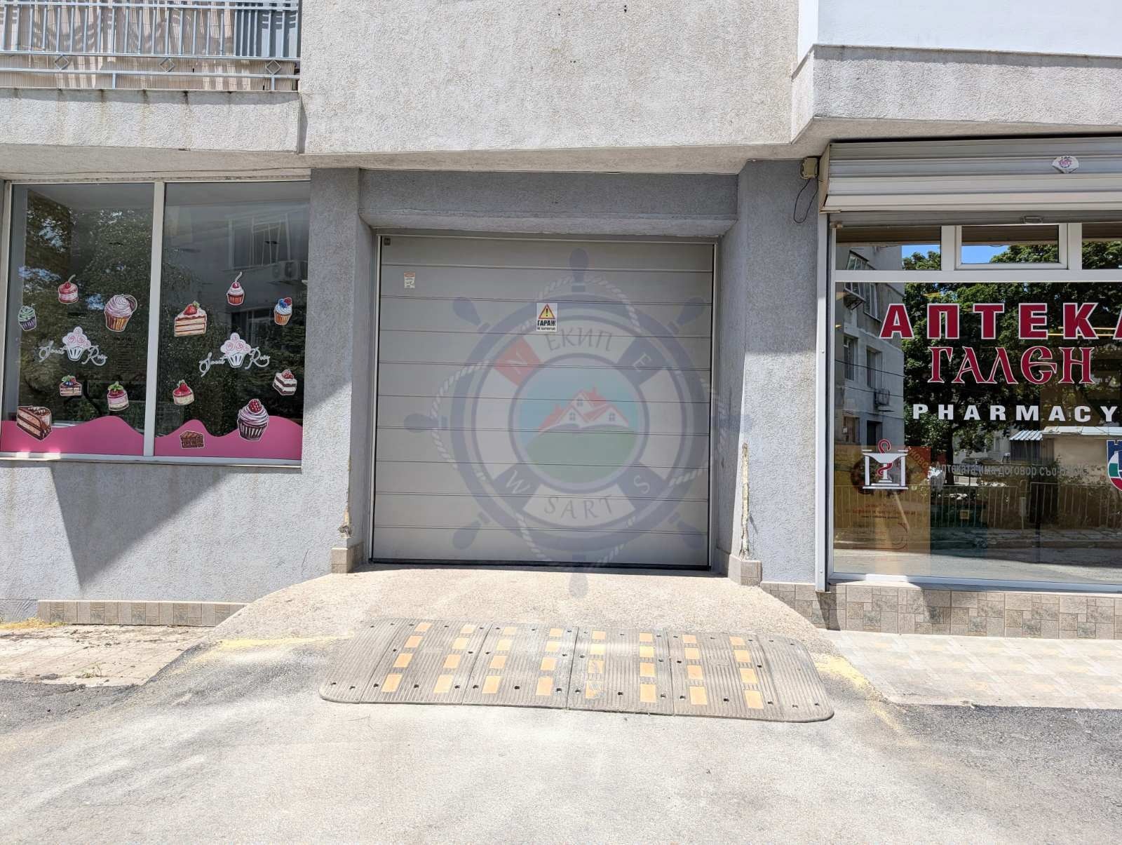 Продава ГАРАЖ, ПАРКОМЯСТО, гр. Варна, Базар Левски