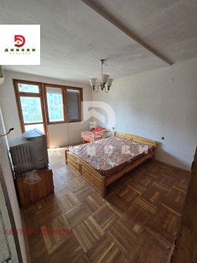 Zu verkaufen 3+ Schlafzimmer