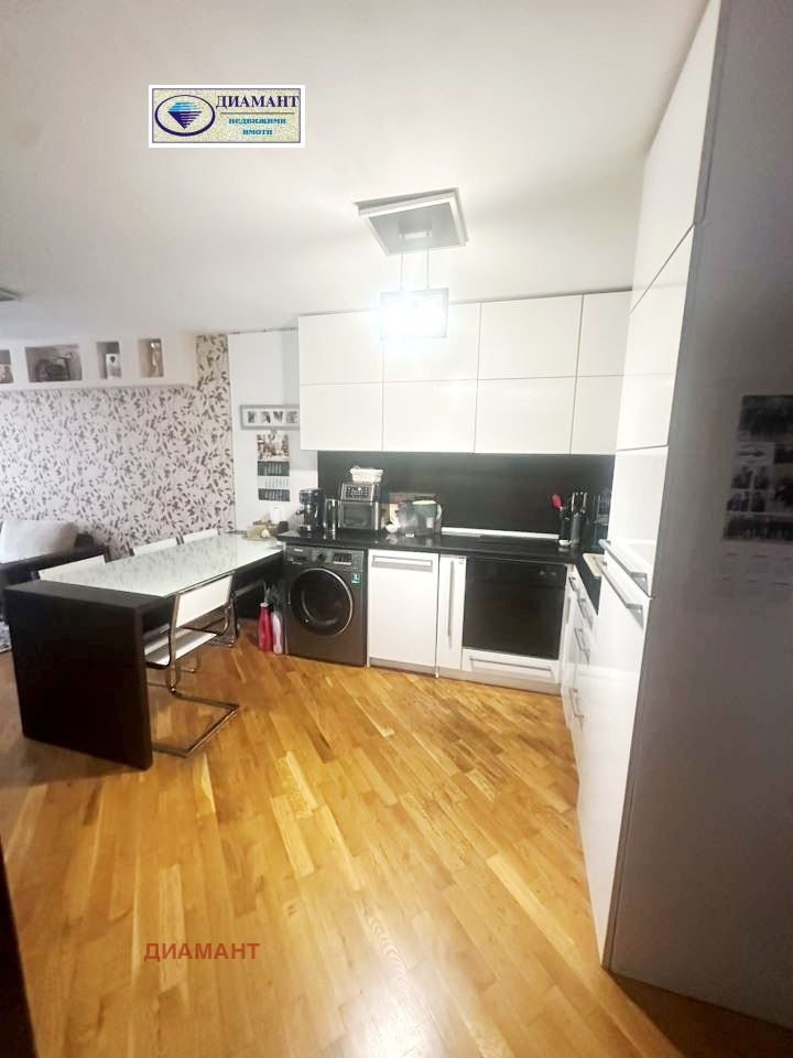 Продава 3-СТАЕН, гр. Русе, Център, снимка 3 - Апартаменти - 53271908