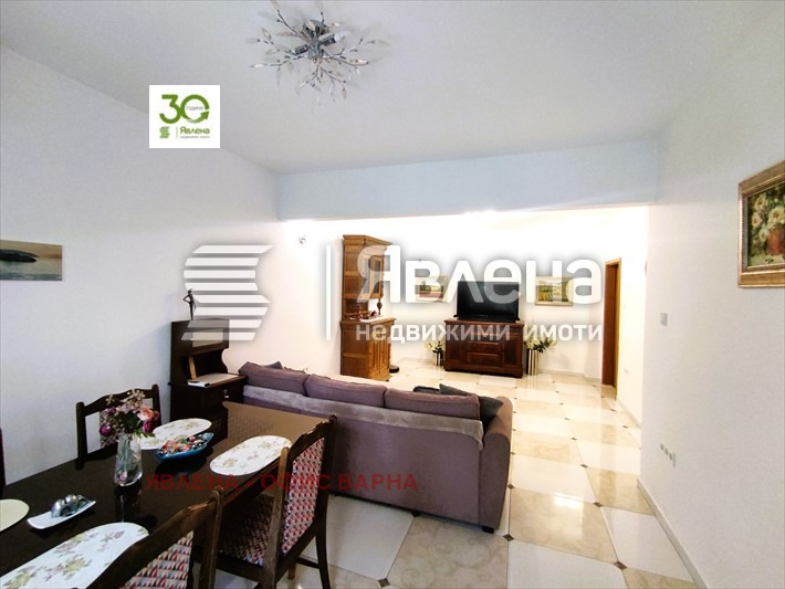 Продава 3-СТАЕН, гр. Варна, Окръжна болница-Генерали, снимка 3 - Апартаменти - 56263541