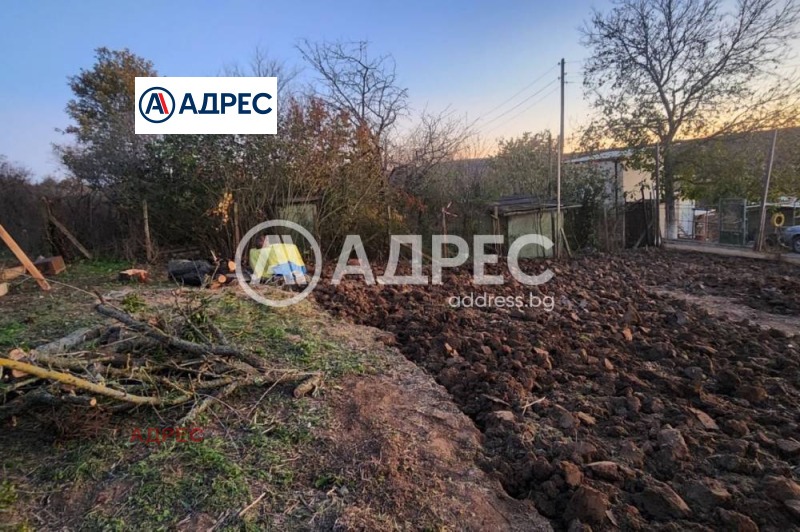 Продава КЪЩА, гр. Варна, с. Константиново