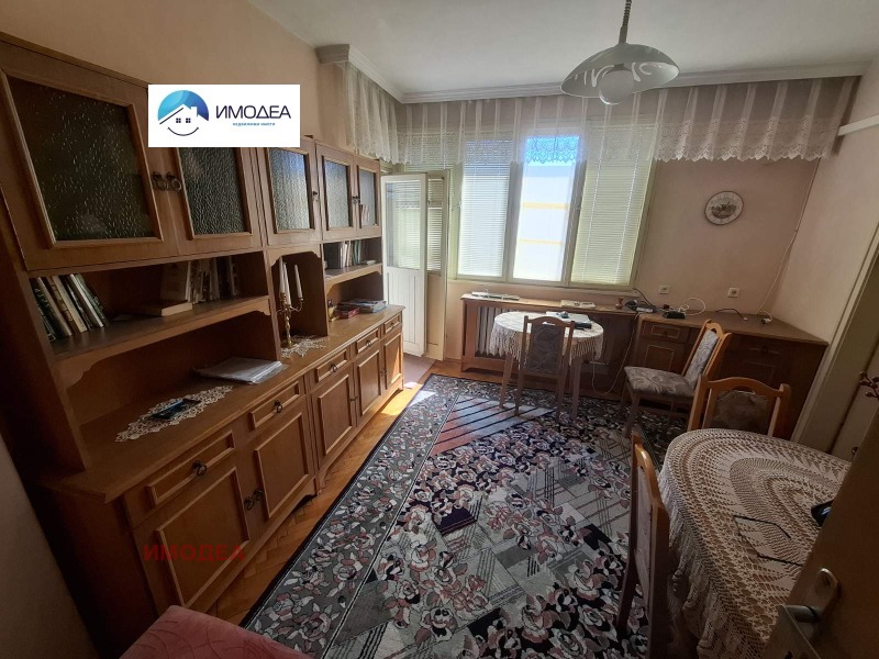 Продава 4-СТАЕН в град Велико Търново, Център - 110 кв.м / 155 000 € » 303 153.65 лв., ИМОДЕА