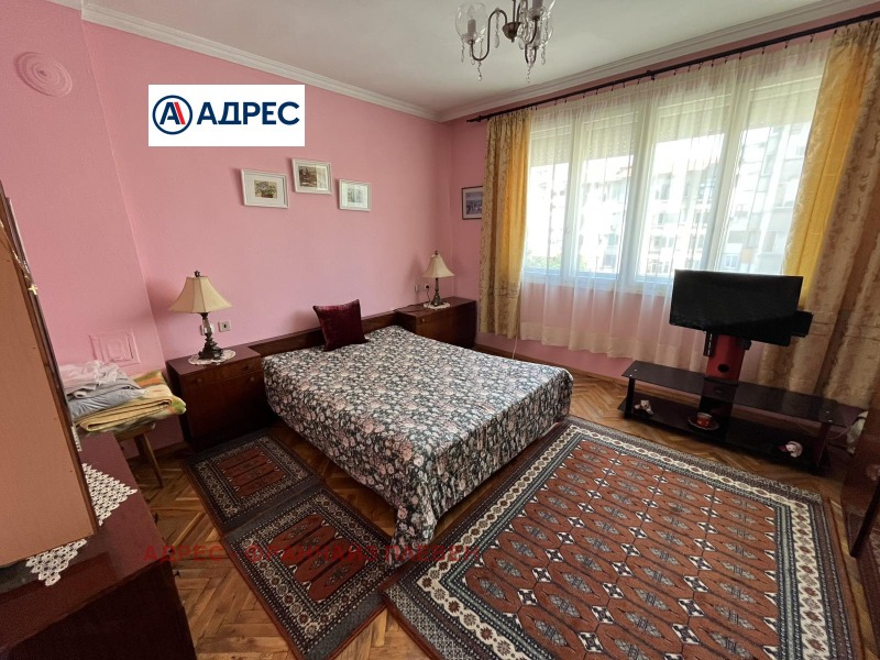 Satılık  2 yatak odası Loveç , Centar , 101 metrekare | 89146882 - görüntü [6]
