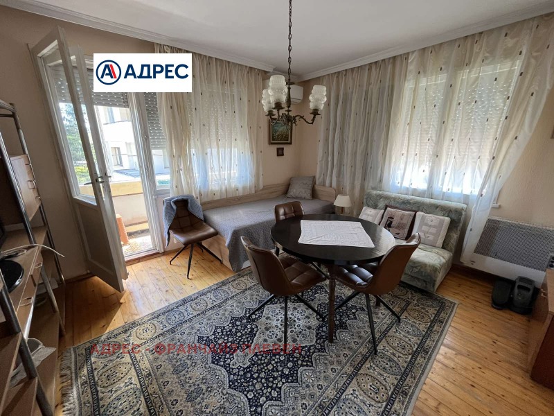 Satılık  2 yatak odası Loveç , Centar , 101 metrekare | 89146882