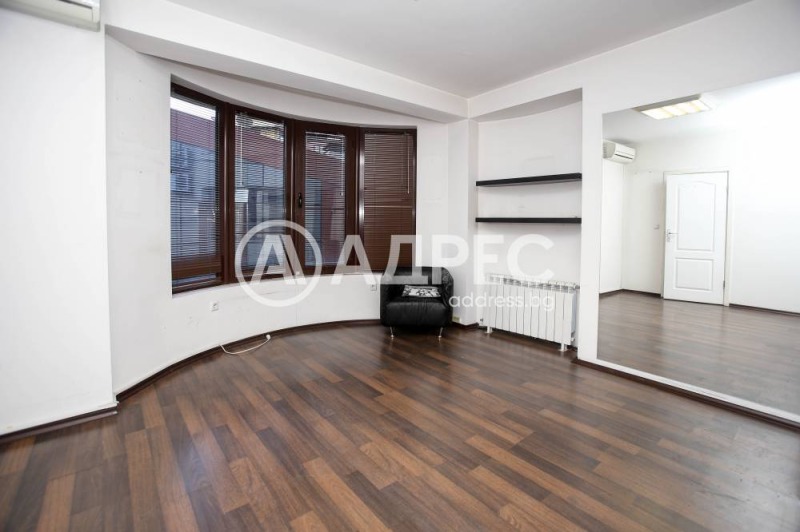 Продава МНОГОСТАЕН, гр. София, ж.гр.Южен парк, снимка 11 - Апартаменти - 52946362