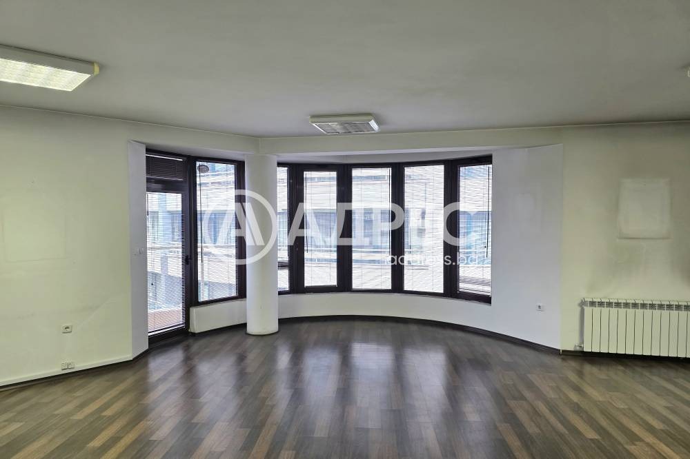 Продава МНОГОСТАЕН, гр. София, ж.гр.Южен парк, снимка 2 - Апартаменти - 52946362