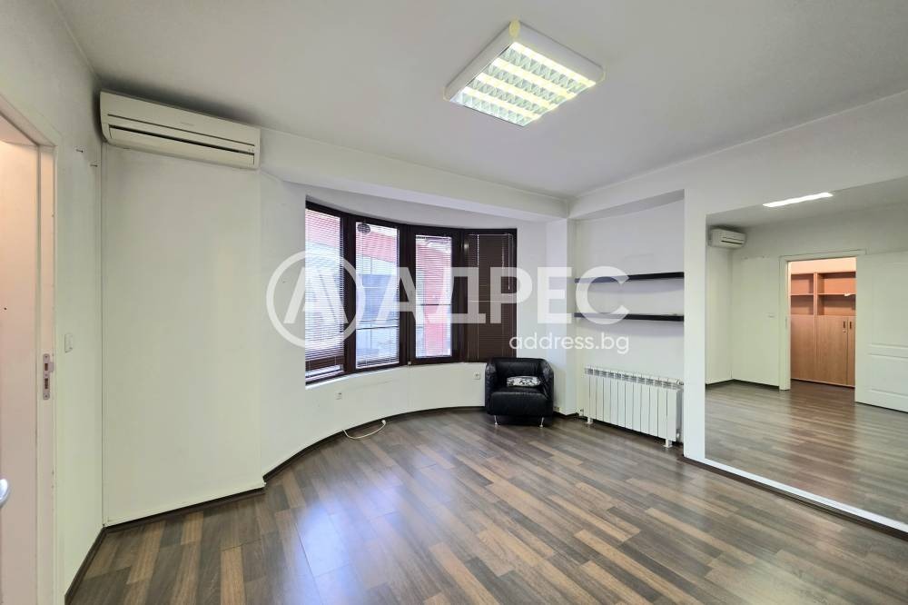 Продава МНОГОСТАЕН, гр. София, ж.гр.Южен парк, снимка 11 - Апартаменти - 52946362