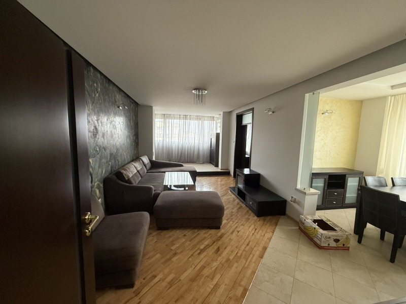 Продава МНОГОСТАЕН в град София, Банишора - 117 кв.м / 330 000 € » 645 423.90 лв., АЛЕС КОНСУЛТ ЕООД