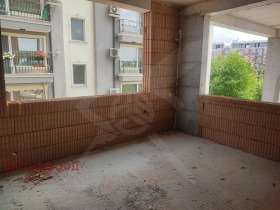 Продава 2-стаен град Пловдив Коматевски възел - [1] 
