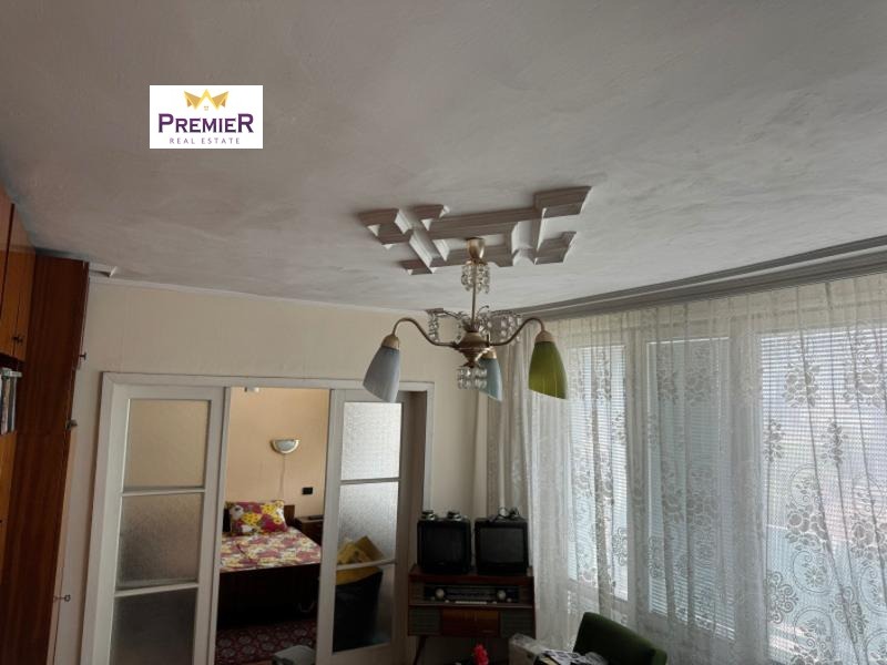 Продава  3-стаен град Бургас , Лазур , 95 кв.м | 89828320