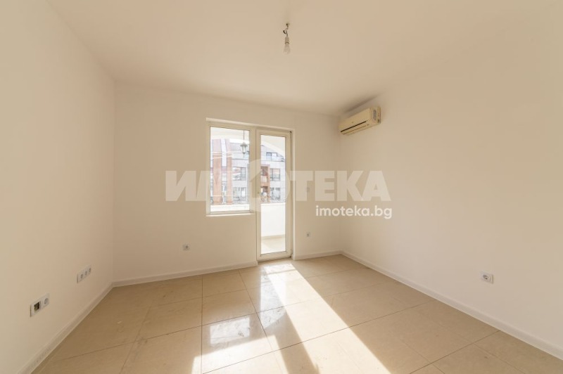 Продава 3-СТАЕН, гр. Варна, к.к. Св.Св. Константин и Елена, снимка 4 - Апартаменти - 52301497