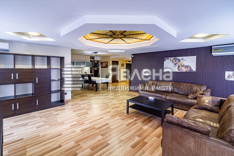 In vendita  3+ camere da letto Sofia , Manastirski livadi , 252 mq | 64742437