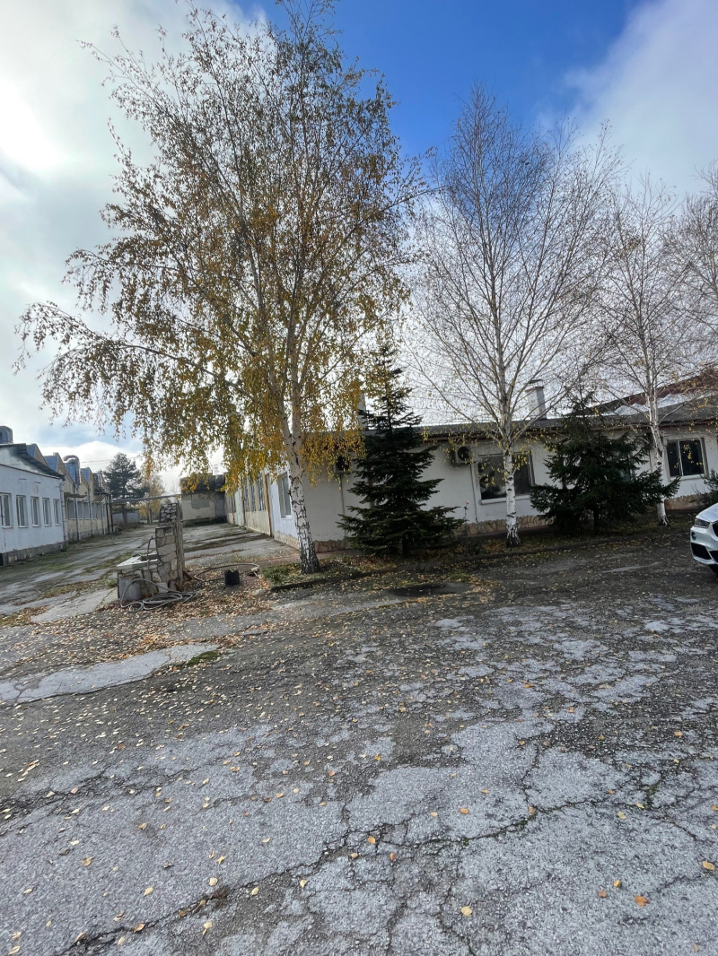 Продава ПРОМ. ПОМЕЩЕНИЕ, гр. Нови пазар, област Шумен, снимка 6 - Производствени сгради - 52410942