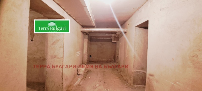 Продава СКЛАД в град Перник, Изток - 295 кв.м / При запитване, ТЕРРА БУЛГАРИ-ЗЕМЯ НА БЪЛГАРИ