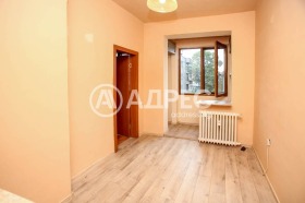 Продава  2-стаен, град София