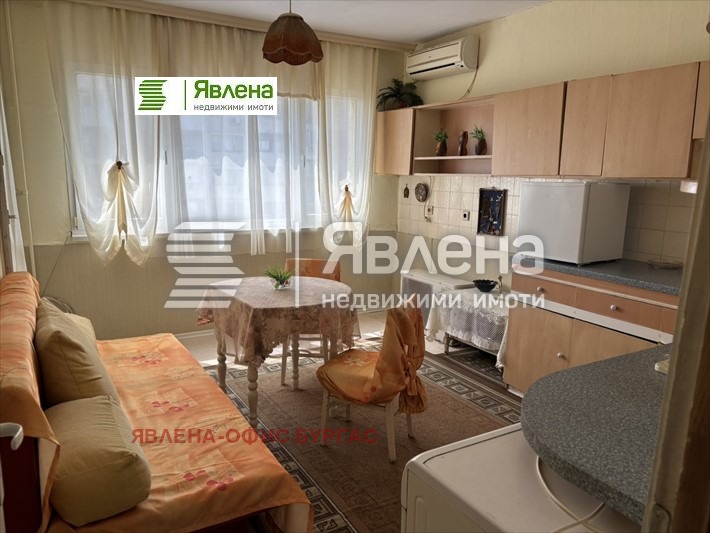 In vendita  2 camere da letto Burgas , Meden rudnik - zona V , 69 mq | 82296925