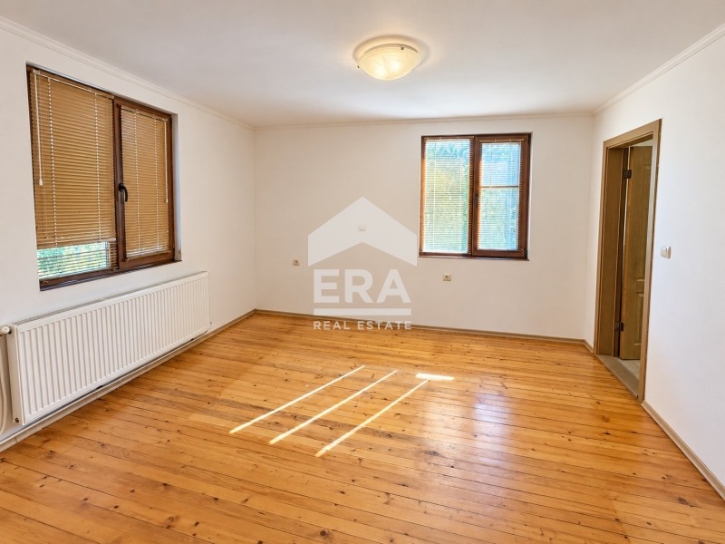 Продава КЪЩА, с. Ветринци, област Велико Търново, снимка 5 - Къщи - 56199676