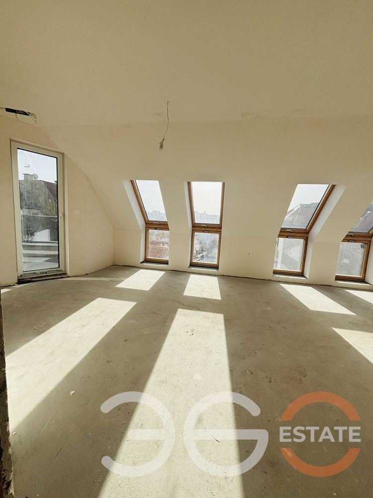 Продава 4-СТАЕН, гр. Варна, Базар Левски, снимка 4 - Апартаменти - 53103385