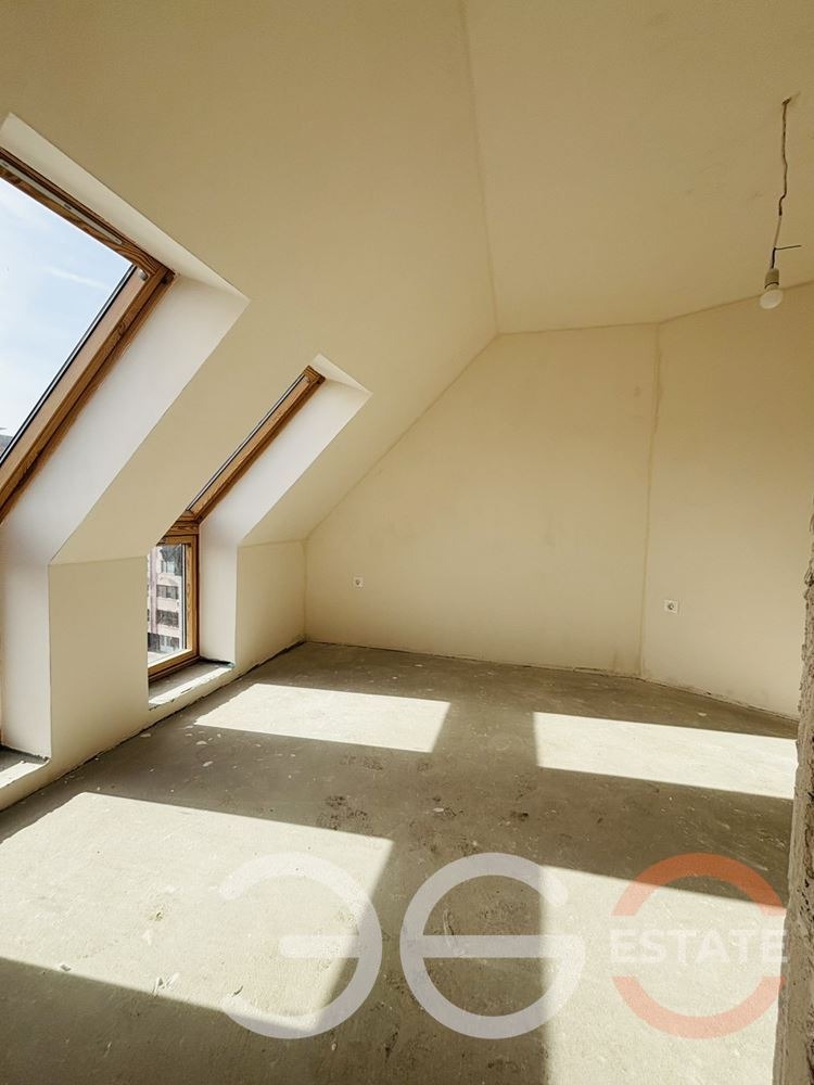 Продава 4-СТАЕН, гр. Варна, Базар Левски, снимка 9 - Апартаменти - 53103385