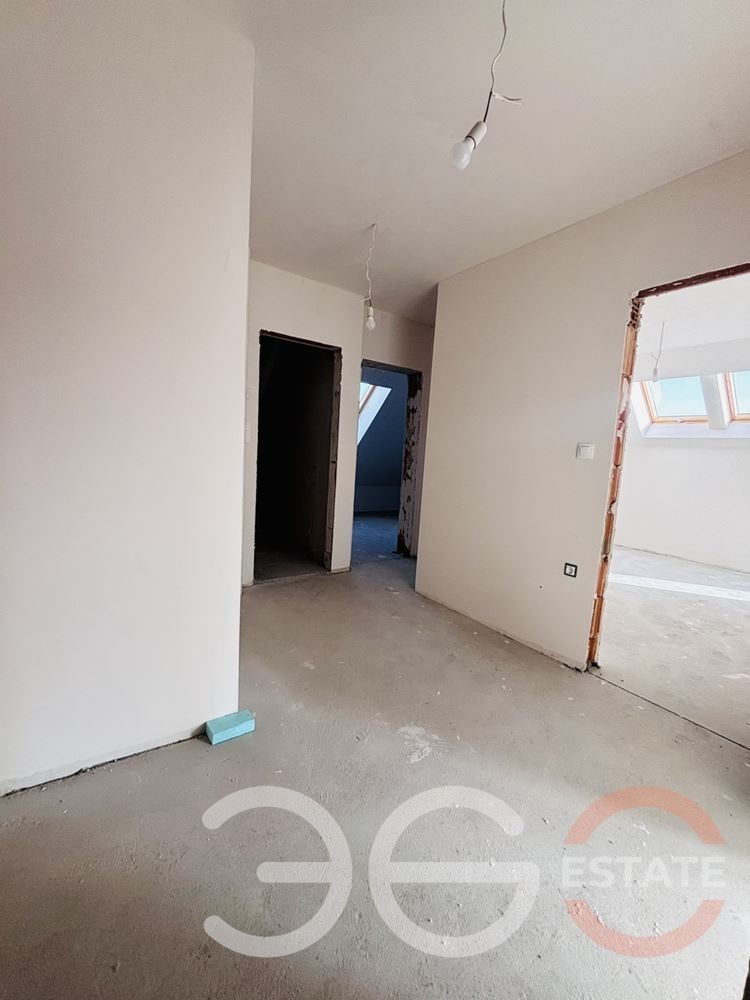 Продава 4-СТАЕН, гр. Варна, Базар Левски, снимка 7 - Апартаменти - 53103385