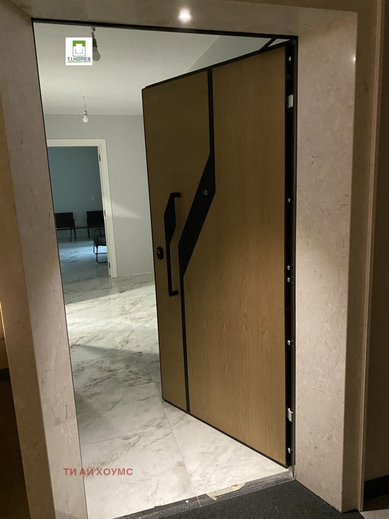 Na prodej  2 ložnice Sofia , Izgrev , 154 m2 | 48248766 - obraz [13]