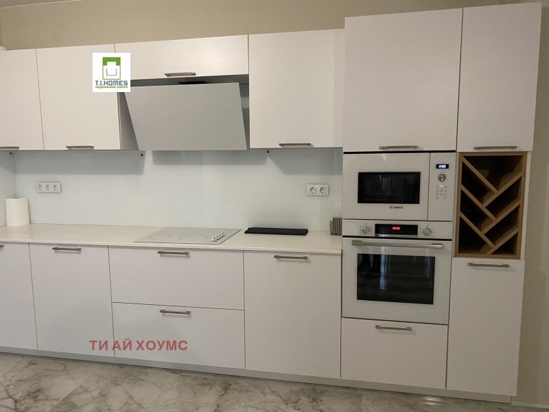 Na prodej  2 ložnice Sofia , Izgrev , 154 m2 | 48248766 - obraz [3]