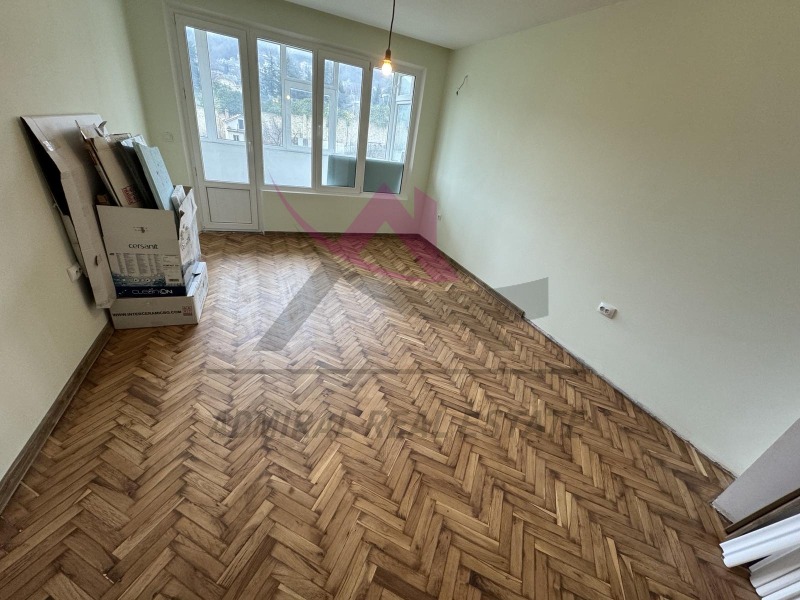 Eladó  3 hálószobás Varna , Levski 1 , 96 négyzetméter | 43492974 - kép [4]