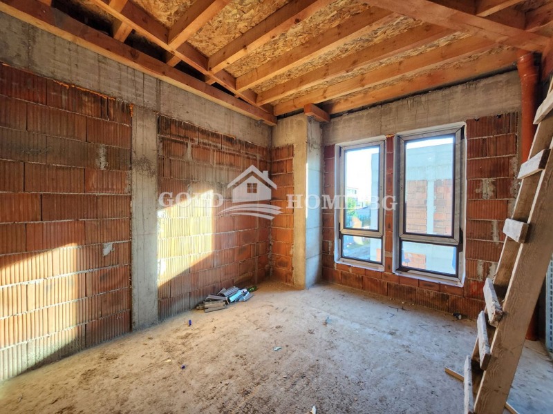 Продава КЪЩА, гр. Пловдив, Остромила, снимка 10 - Къщи - 53153055