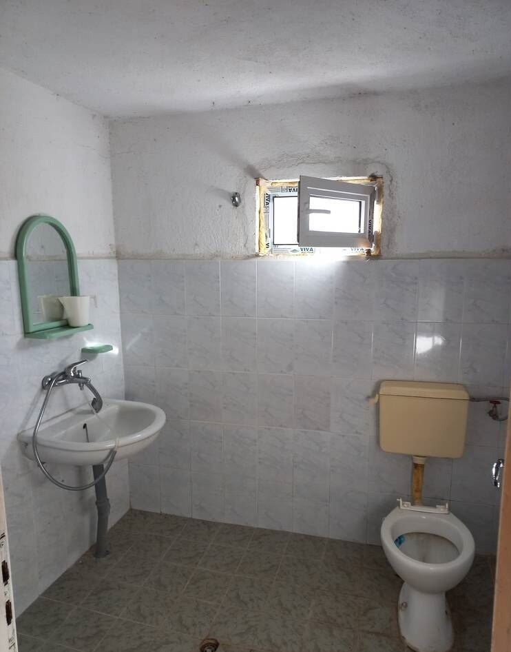 Продава КЪЩА, с. Тополово, област Пловдив, снимка 9 - Къщи - 55599978