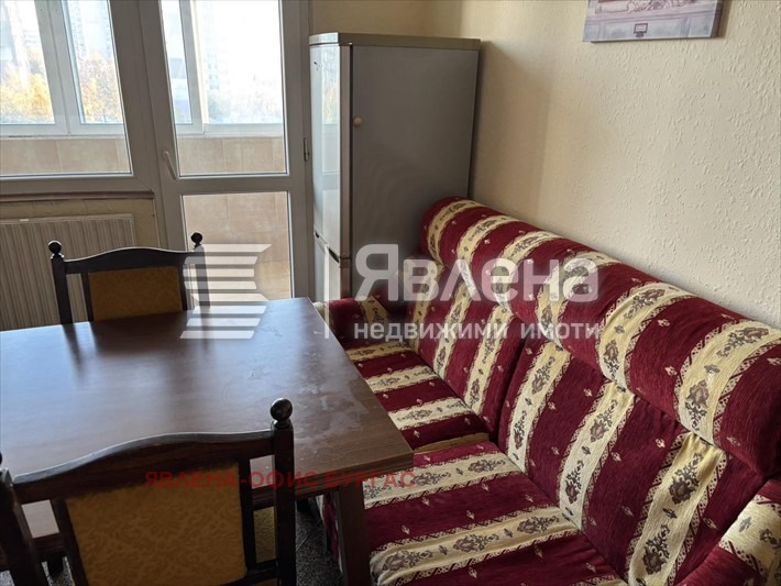 Продава 2-СТАЕН, гр. Бургас, Славейков, снимка 3 - Апартаменти - 52449002