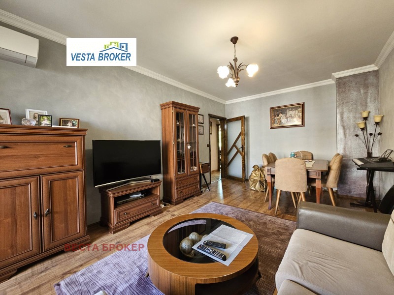 À vendre  2 chambres Kardjali , Vazrojdentsi , 87 m² | 72938311