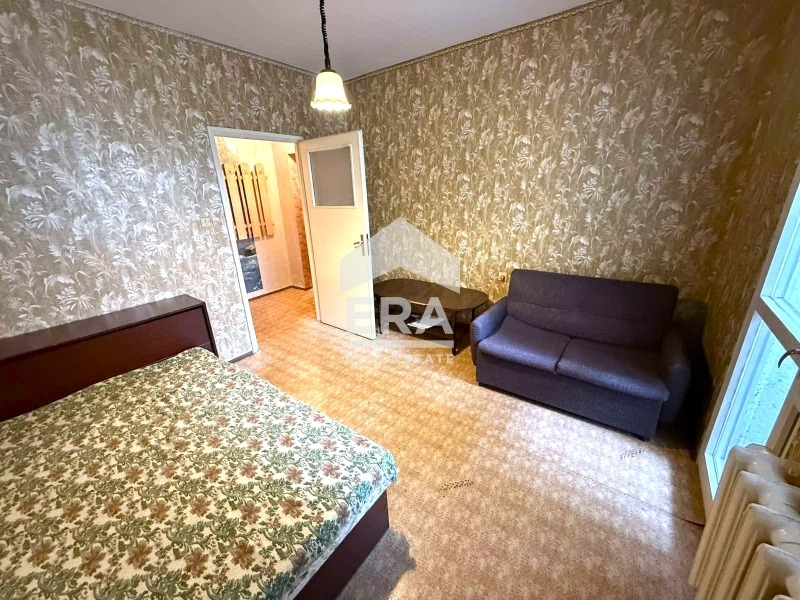 Продава МНОГОСТАЕН, гр. Бургас, Славейков, снимка 10 - Апартаменти - 56103481