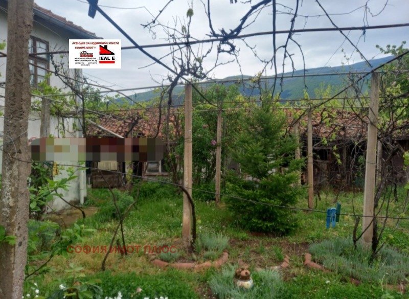 Продава  Къща, област Кюстендил, с. Горна Гращица • 33 000 EUR • ID 95631267 — holmes.bg - [1] 