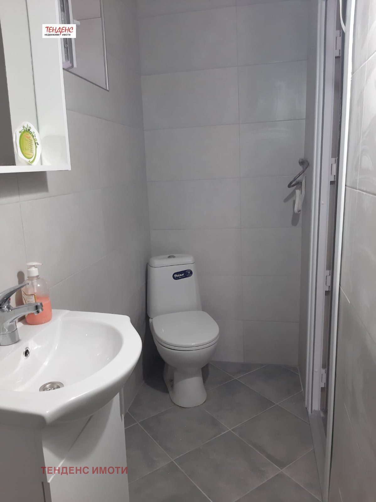 Продава ЕТАЖ ОТ КЪЩА, гр. Кърджали, Байкал, снимка 3 - Етаж от къща - 54330220