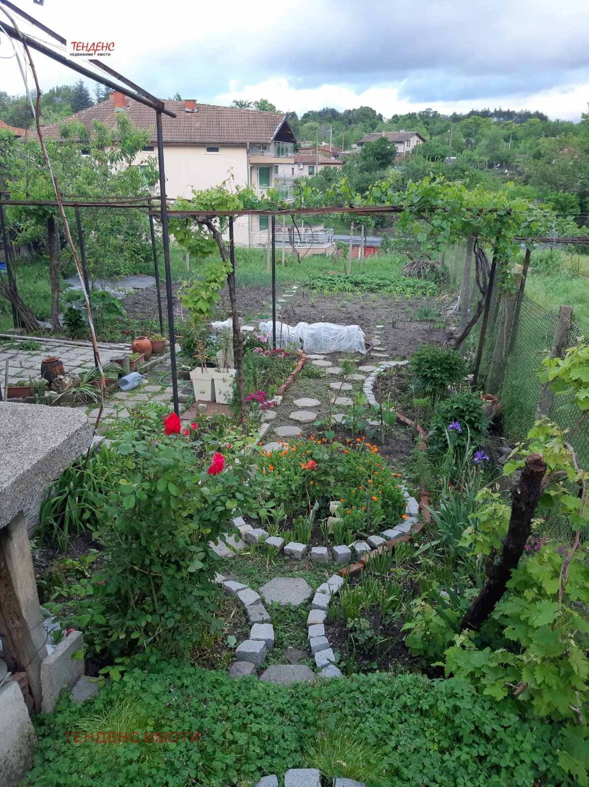 Продава ЕТАЖ ОТ КЪЩА, гр. Кърджали, Байкал, снимка 2 - Етаж от къща - 54330220