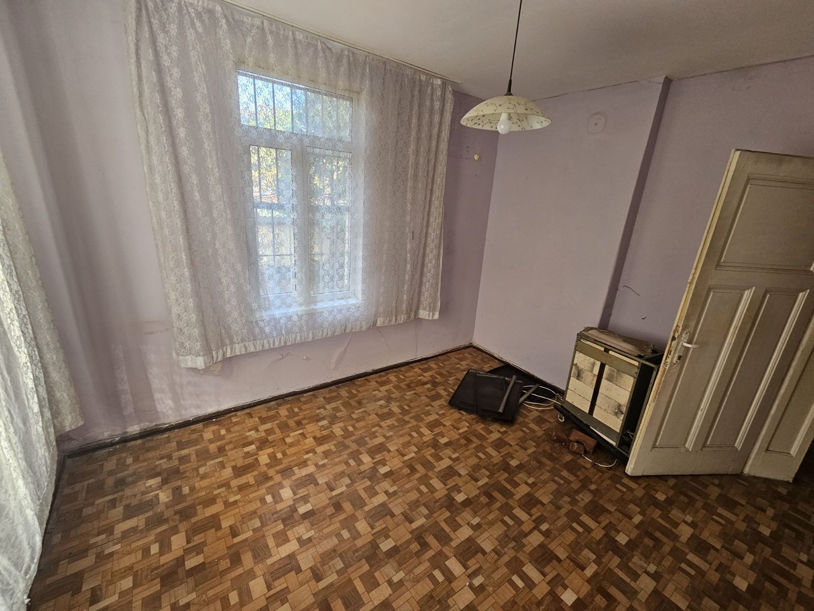 Продава ЕТАЖ ОТ КЪЩА, гр. София, Център, снимка 8 - Етаж от къща - 56346844