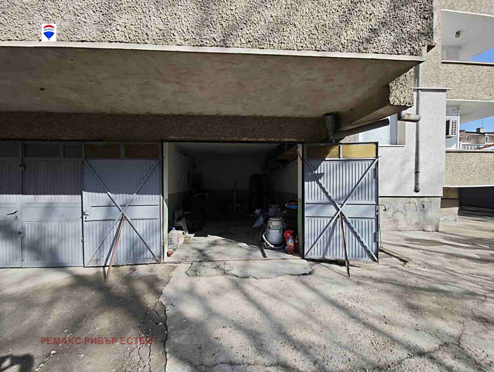 Продава ГАРАЖ, ПАРКОМЯСТО, гр. Русе, Дружба 3