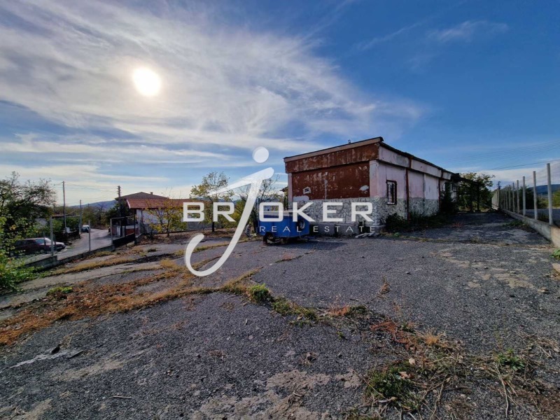Продава ПАРЦЕЛ в област Кърджали, с. Сипей - 990 кв.м / 150 000 € » 293 374.50 лв., БРОКЕР ЖОКЕР