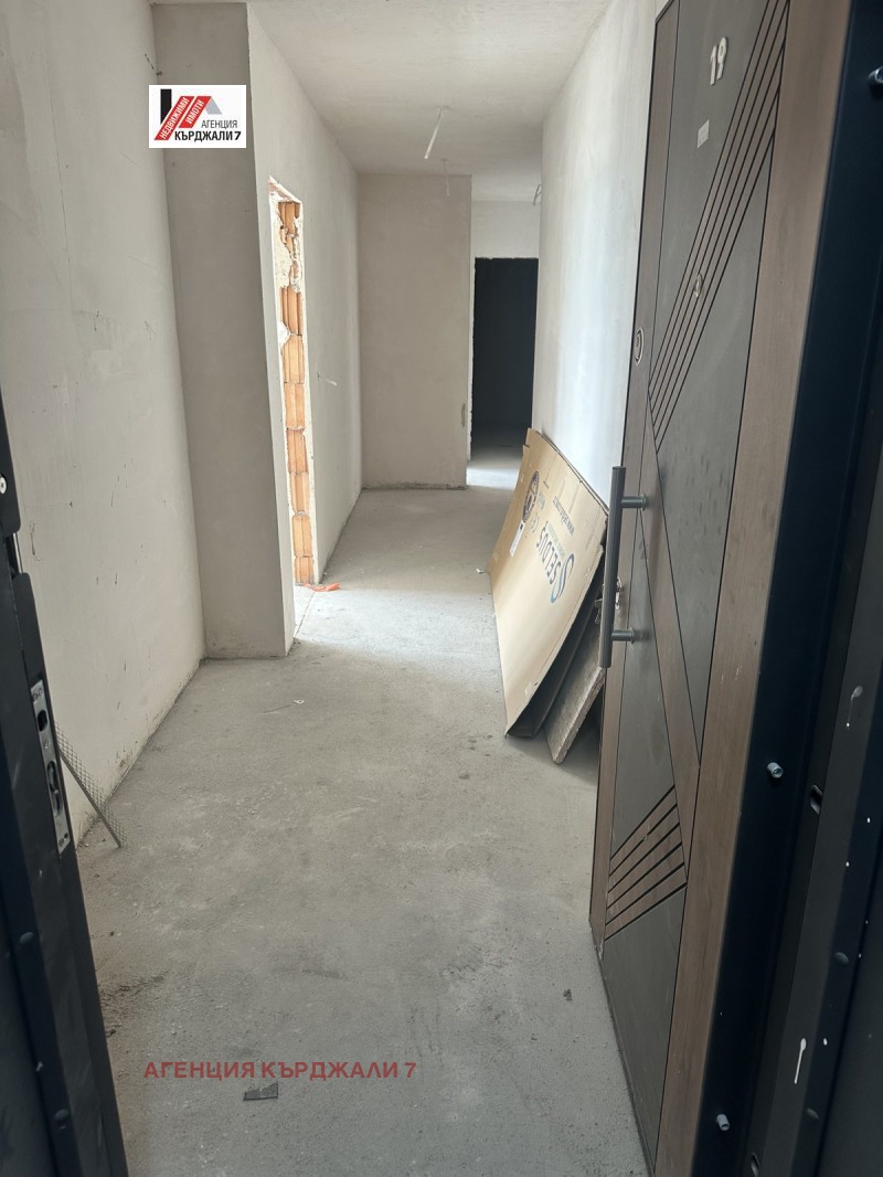 На продаж  2 спальні Кърджали , Възрожденци , 114 кв.м | 82583902 - зображення [2]