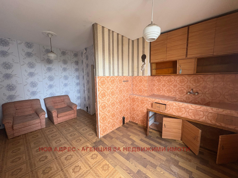 Продава  3-стаен град Търговище , Вароша , 84 кв.м | 41906085 - изображение [4]