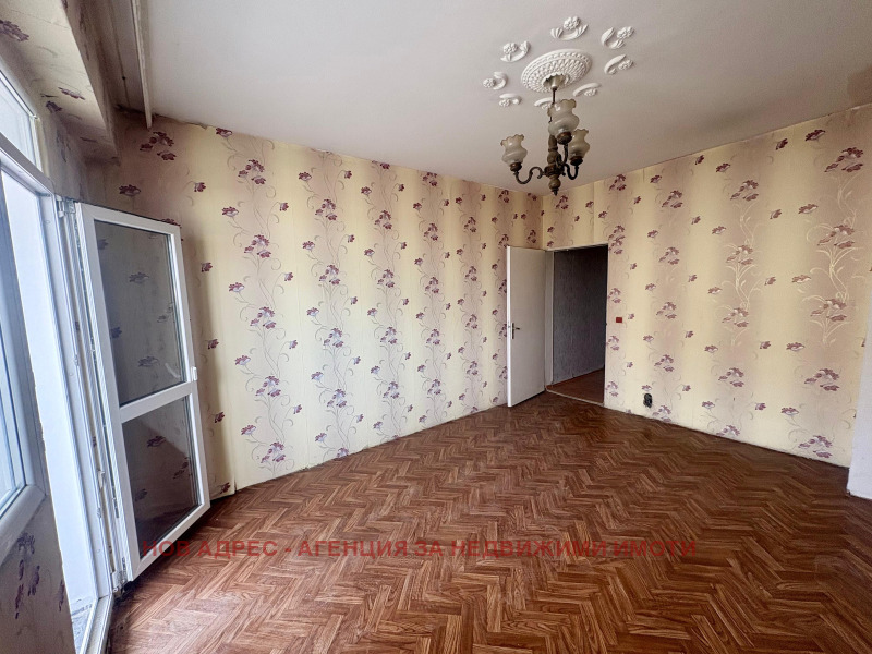 Продава  3-стаен град Търговище , Вароша , 84 кв.м | 41906085 - изображение [2]