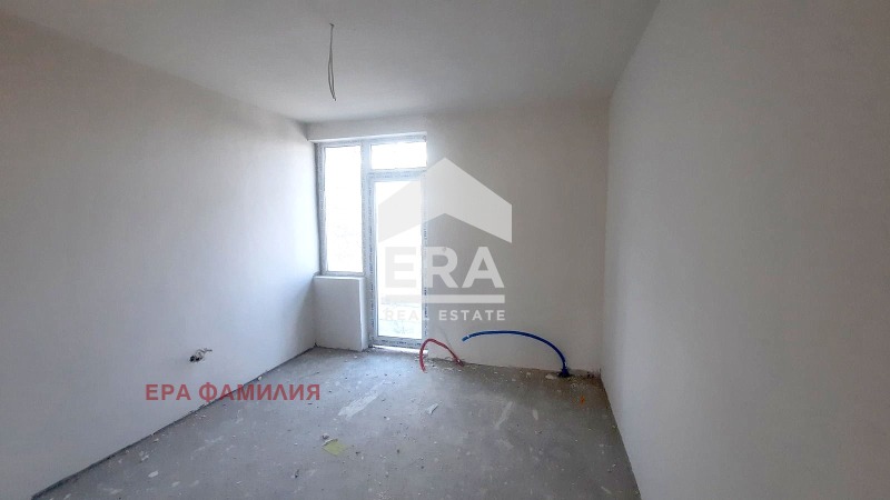 Продава МНОГОСТАЕН, гр. София, Лагера, снимка 4 - Апартаменти - 56314709